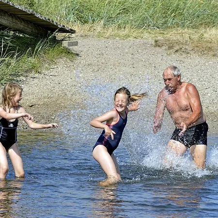 Humlum Camping & Cottages *